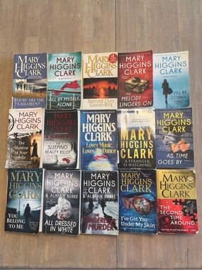 15 Paperback Mystery Books — Mary Higgins Clark